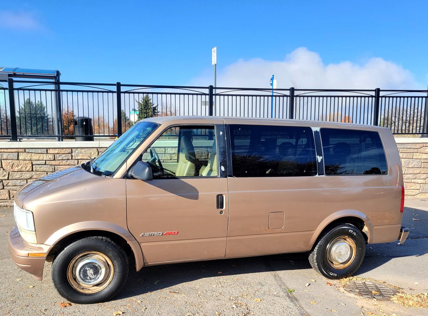 1996 Brown /Tan Chevrolet Astro (1GNEL19W0TB) with an 4.3L V6 engine, Automatic transmission, located at 450 N Russell, Missoula, MT, 59801, (406) 543-6600, 46.874496, -114.017433 - Hard to Find All Wheel Drive Astro Van. Only 86K Miles. Runs Great. Automatic Transmission. Air Conditioning. Cruise Control. 3rd Row Seating. This vehicle is more then 20 years old and is not eligible for lending through our finance companies - Photo#10